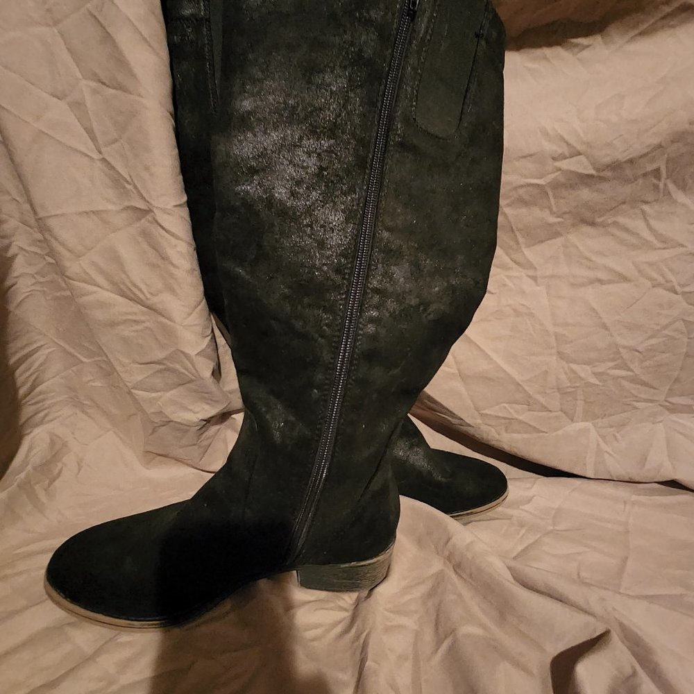Woman's boots